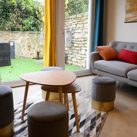Jolie Maison De Ville Avec Exterieur A * Dijon