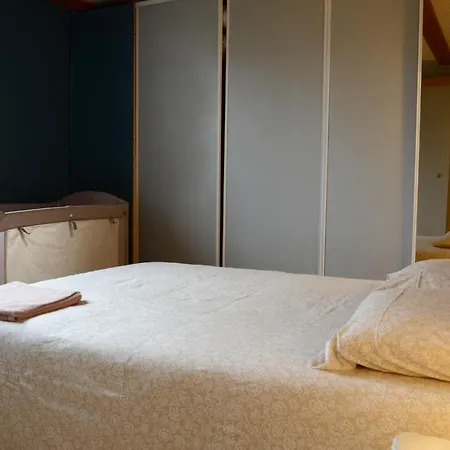 Jolie Maison De Ville Avec Extérieur à Сasa de vacaciones *